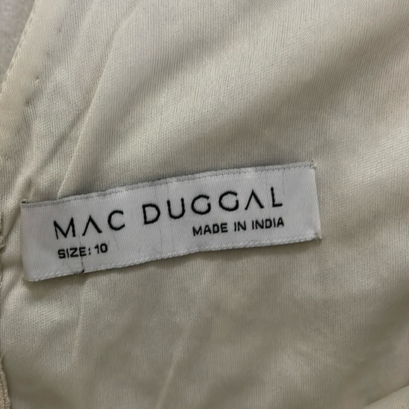 NWT Mac Duggal Style 5107 Plunging Neckline Sequins Gown Dress Gold Nude Size 10 - Picture 13 of 15